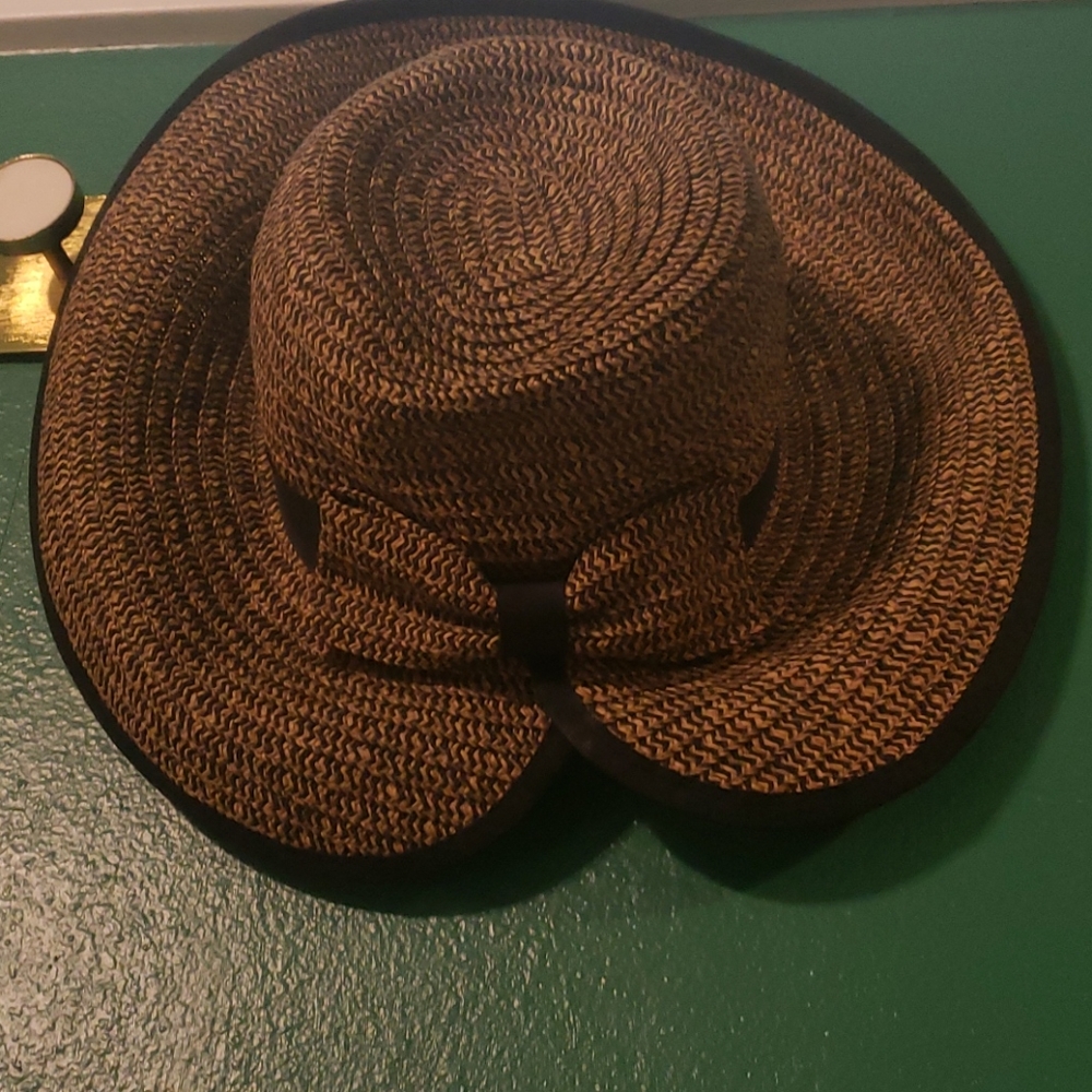Beach hat